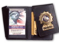 Flip Out Badge Case with CC Slots Style # 857