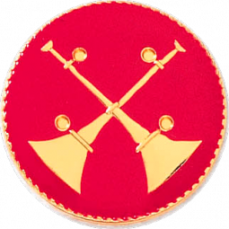 Battalion Chief Two Crossed Raised Bugles with Flowed Enamel Background