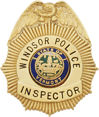 Eagle Topped Badge S290