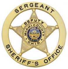 Five Point Star Badge on Round Disk S611