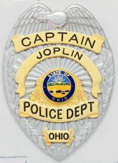 Eagle Topped Badge S100-D